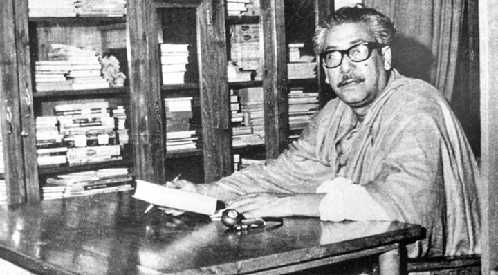 বঙ্গবন্ধুর সাংবাদিক জীবন