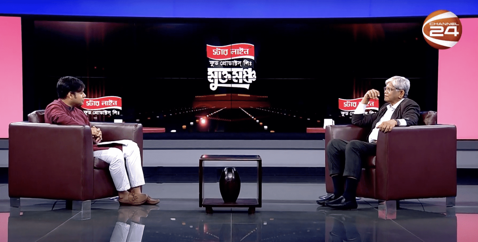 সরাসরি টেলিভিশনে দেওয়া বক্তব্যের জন্য সালেহউদ্দিন আহমেদের বিরুদ্ধে মামলা করেছে বাংলাদেশ কেন্দ্রীয় ব্যাংক