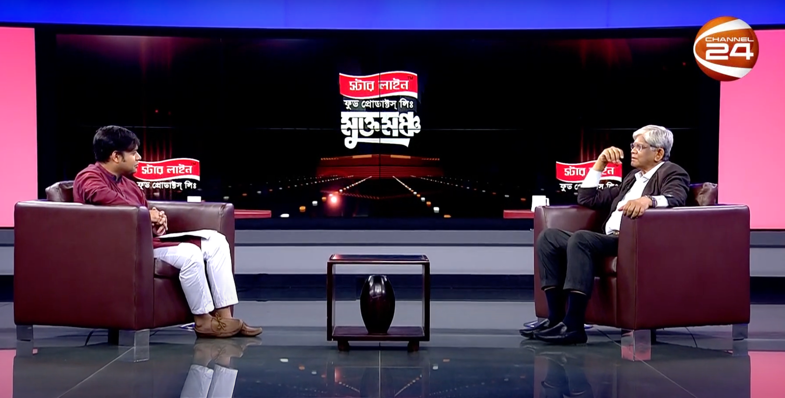 সরাসরি টেলিভিশনে দেওয়া বক্তব্যের জন্য সালেহউদ্দিন আহমেদের বিরুদ্ধে মামলা করেছে বাংলাদেশ কেন্দ্রীয় ব্যাংক